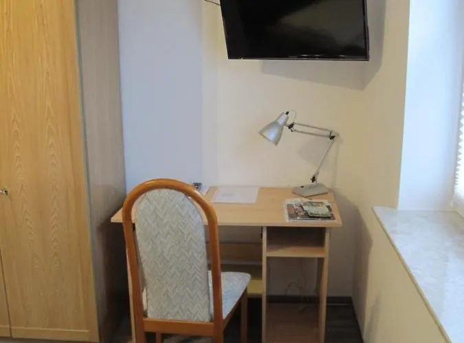 Gaestezimmer 1 Mit Bad Kwatera prywatna Angersbach