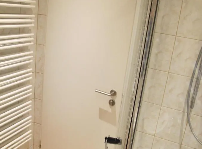 Gaestezimmer 1 Mit Bad Kwatera prywatna Angersbach